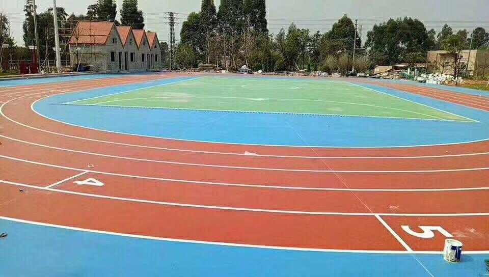 運動塑膠跑道