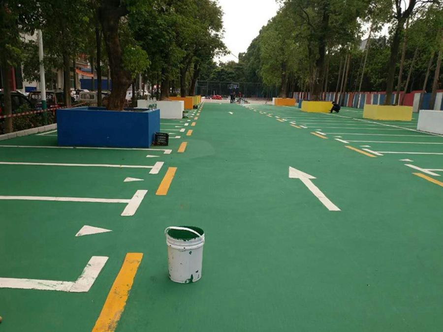 水泥地改造成丙烯酸球場材料需要注意什么？